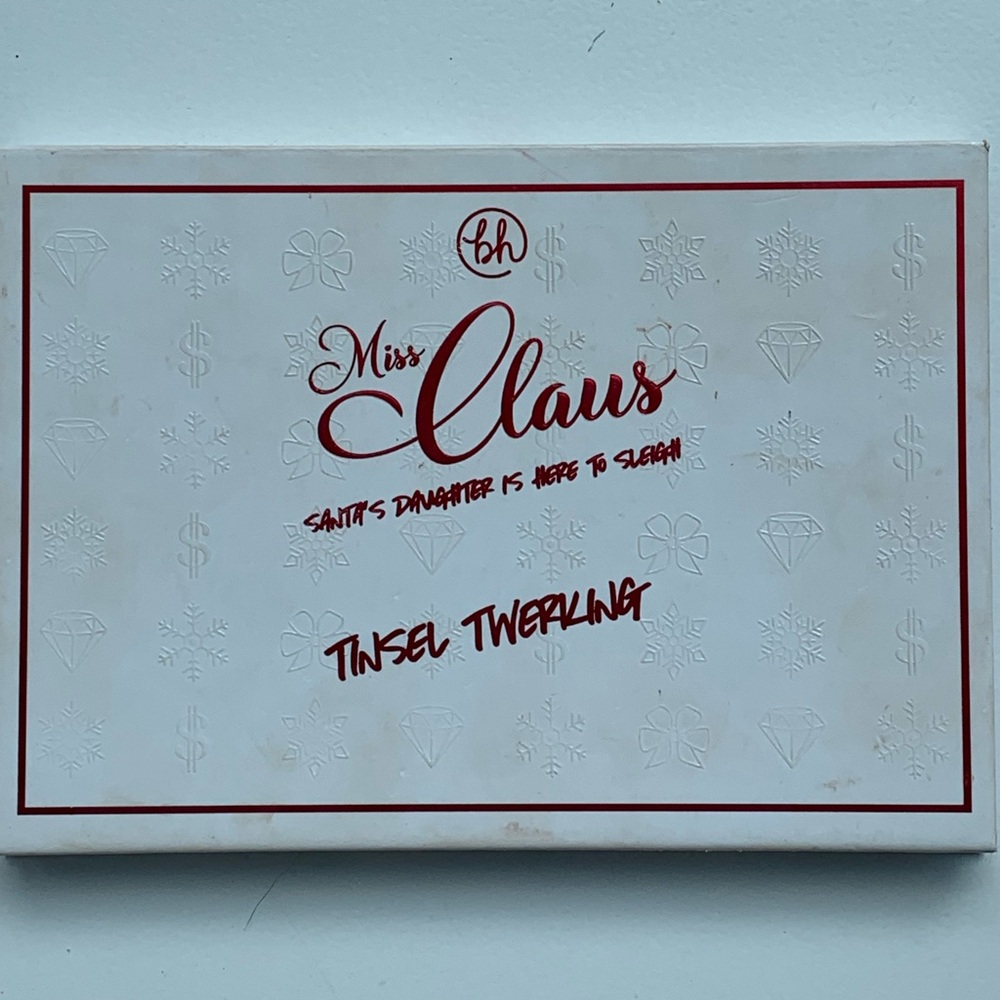 💋BH Cosmetics Mrs. Claus Bronzer Palette